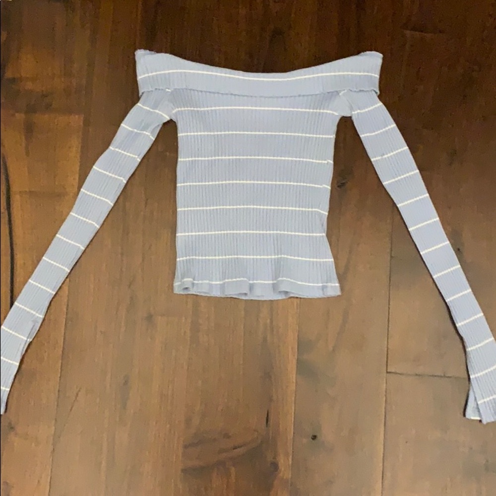 adorable long sleeve crop top